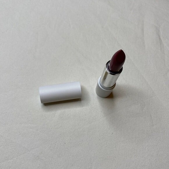 ORYZA Beauty Opus Semi Matte Lipstick .13Oz - Picture 4 of 7
